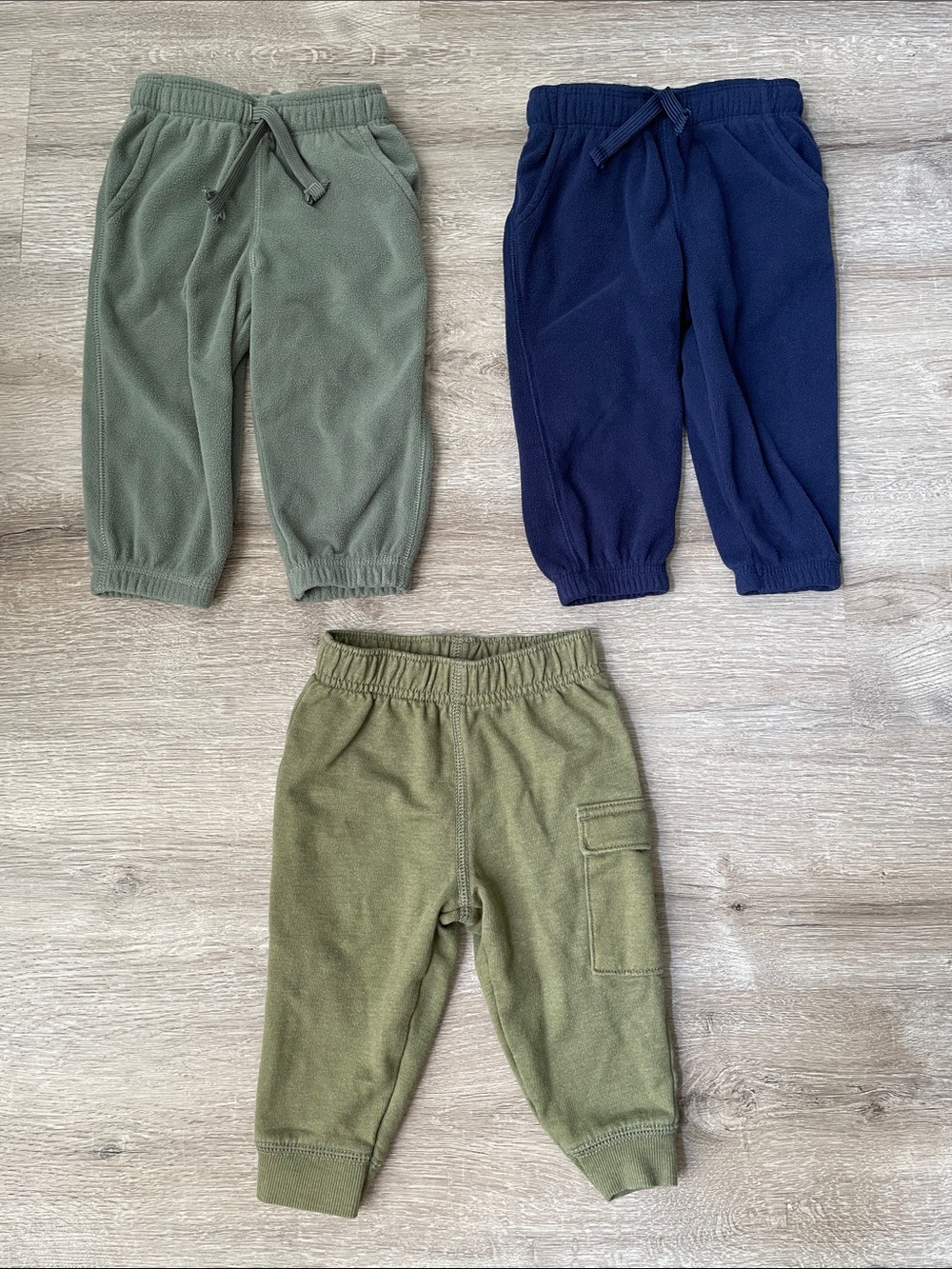 Carter’s bottoms bundle size 12 months